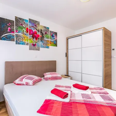 Dragan K3 - A2 Second Floor - Mpolo ميدولين