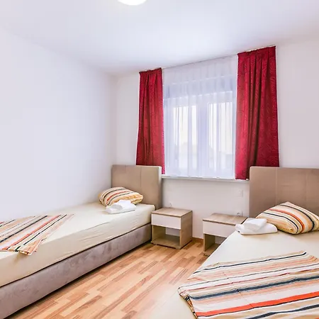 Dragan K3 - A2 Second Floor - Mpolo * ميدولين