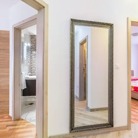 Dragan K3 - A2 Second Floor - Mpolo *