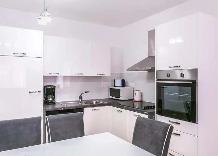 Dragan K3 - A2 Second Floor - Mpolo Apartament