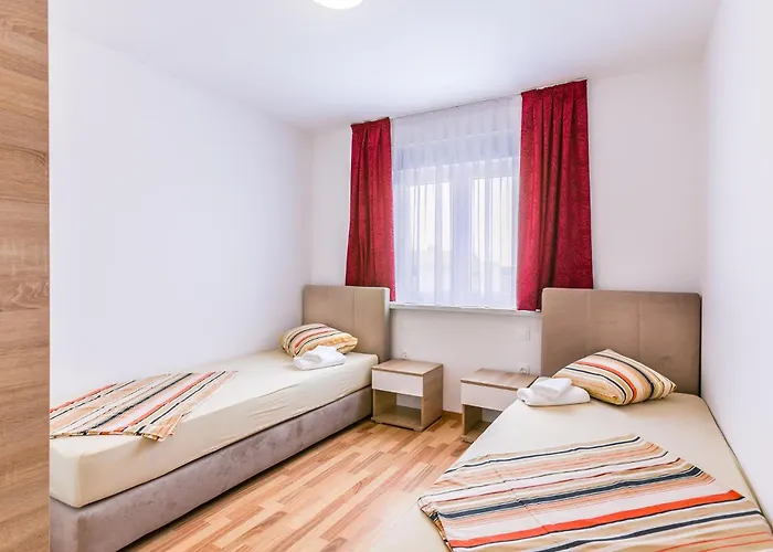 Dragan K3 - A2 Second Floor - Mpolo * Medulin