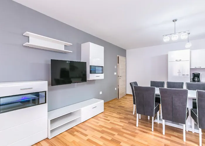 Dragan K3 - A2 Second Floor - Mpolo *